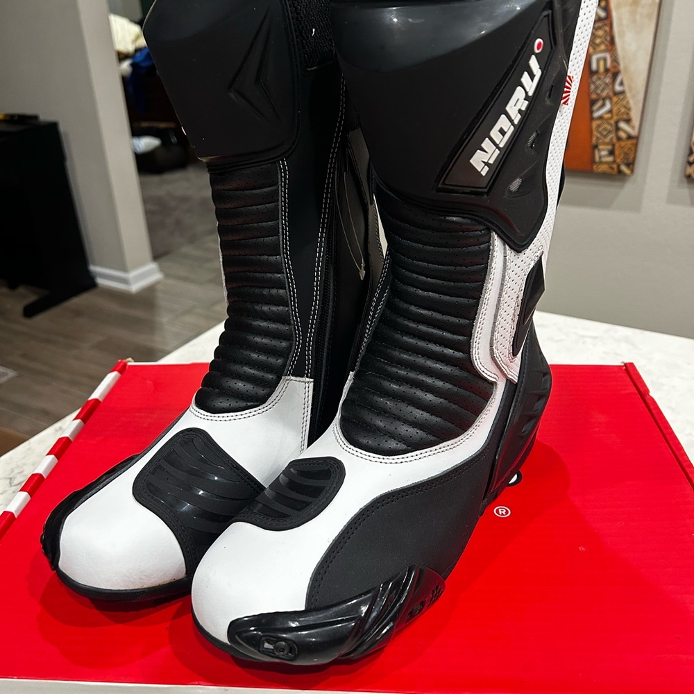 Black and White Motorcycle Racing Boots with Protective Armor